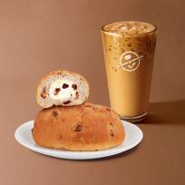 커피빈  호두 크림치즈 바게트 + 바닐라라떼 (S)